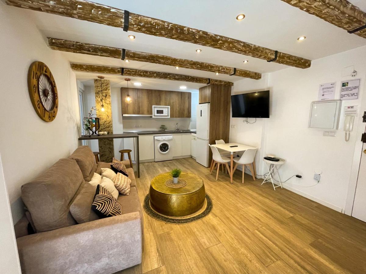 Laurel Lounge & Terrace Apartment